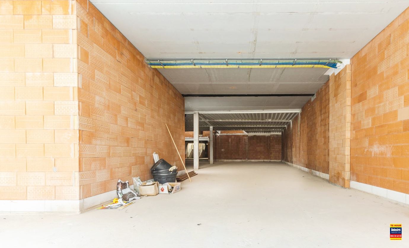 NIEUWBOUW COMMERCIEEL GELIJKVLOERS 955 M2 - foto 5