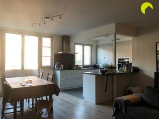 Dans une rue latérale calme, à proximité du centre commercial de Hove, se trouve cet appartement de 2 à 3 chambres récemment rénové, situé au...