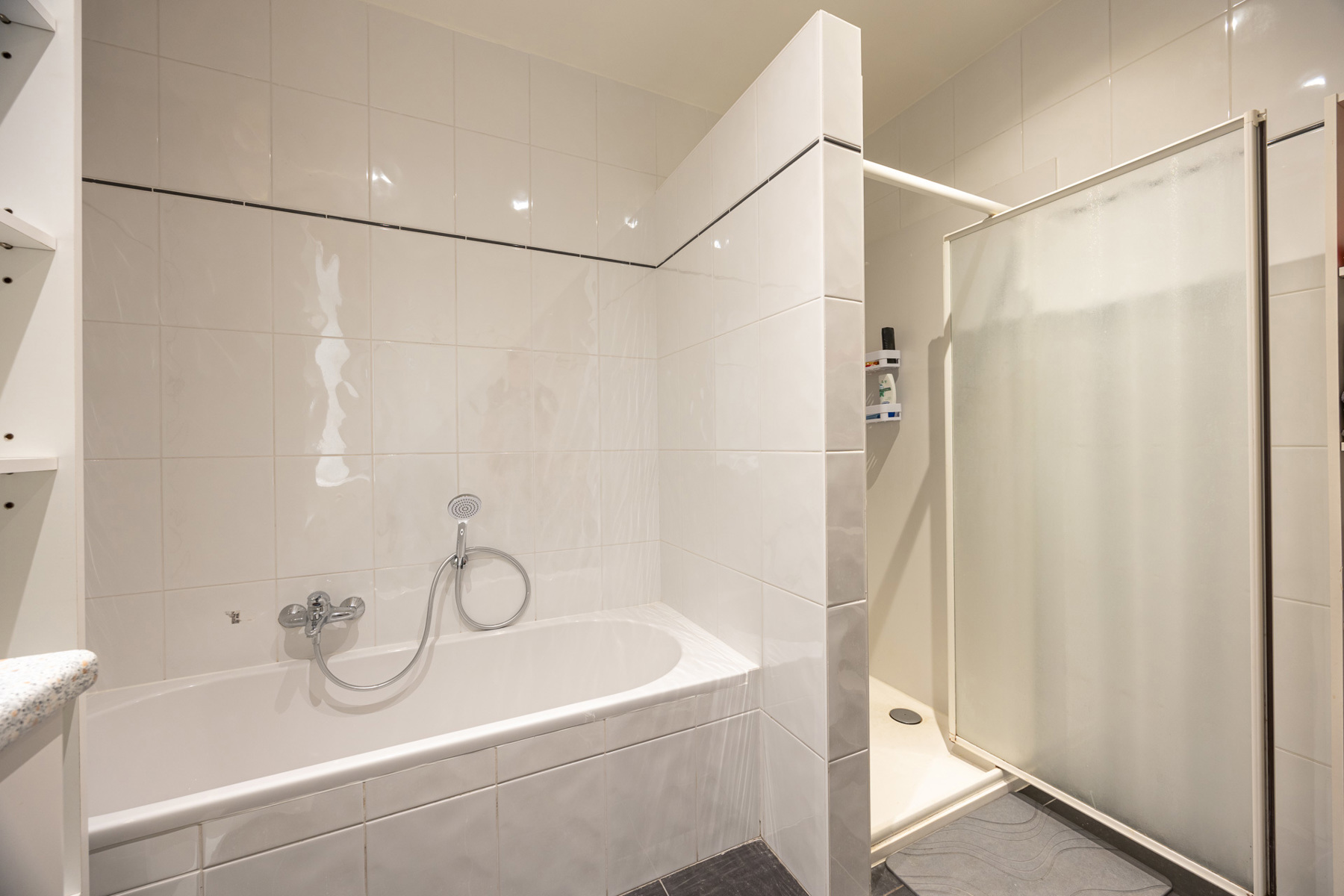 Duplex nabij centrum van Hoevenen – instapklaar & met garage - foto 5