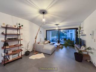 Dit LUXE appartement bevindt zich op de gelijkvloerse verdieping van een recent opgeleverde residentie in het idyllische Nukerke, een charmante...