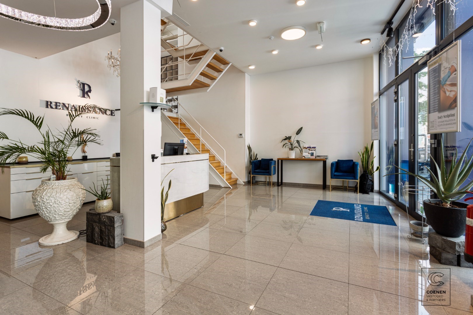 Prachtige handelsruimte met een bruikbare oppervlakte van 355 m² op een SCHITTERENDE locatie te Berchem - foto 2