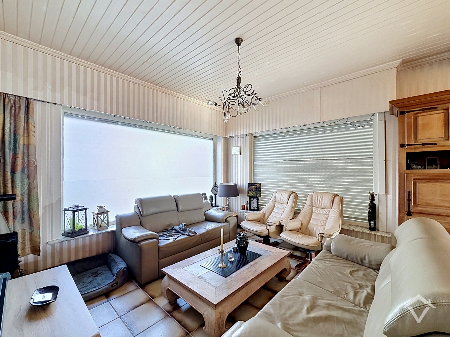 Woning met 3 slaapkamers en 2 garages te Eernegem - foto 5