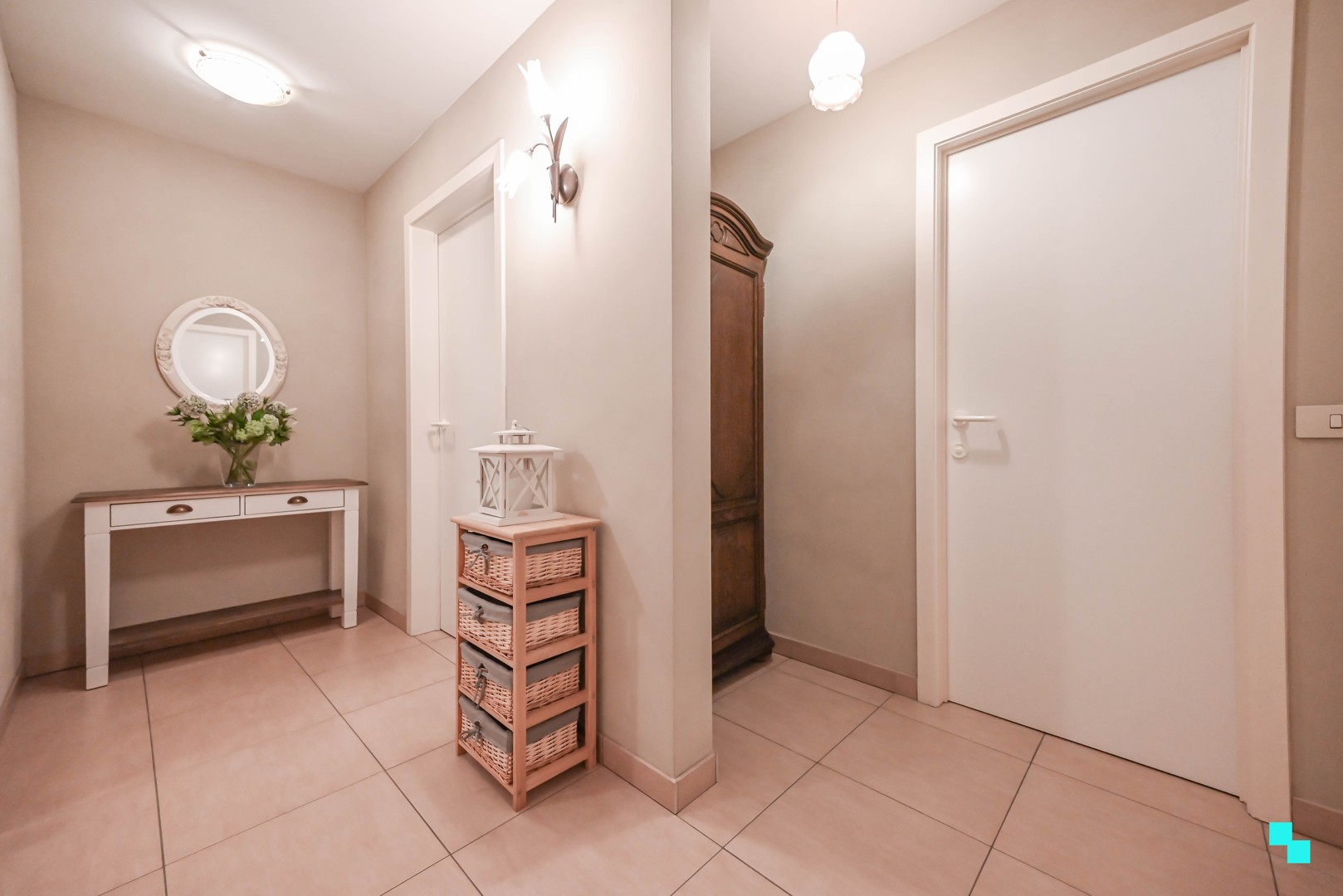 Ruim tweeslaapkamer appartement nabij centrum Izegem - foto 5