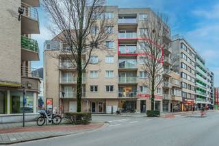 Gezellig appartement te koop met 2 slaapkamers gelegen langs de Weeshuisstraat te Oostende. Dit appartement is gelegen in een goed...