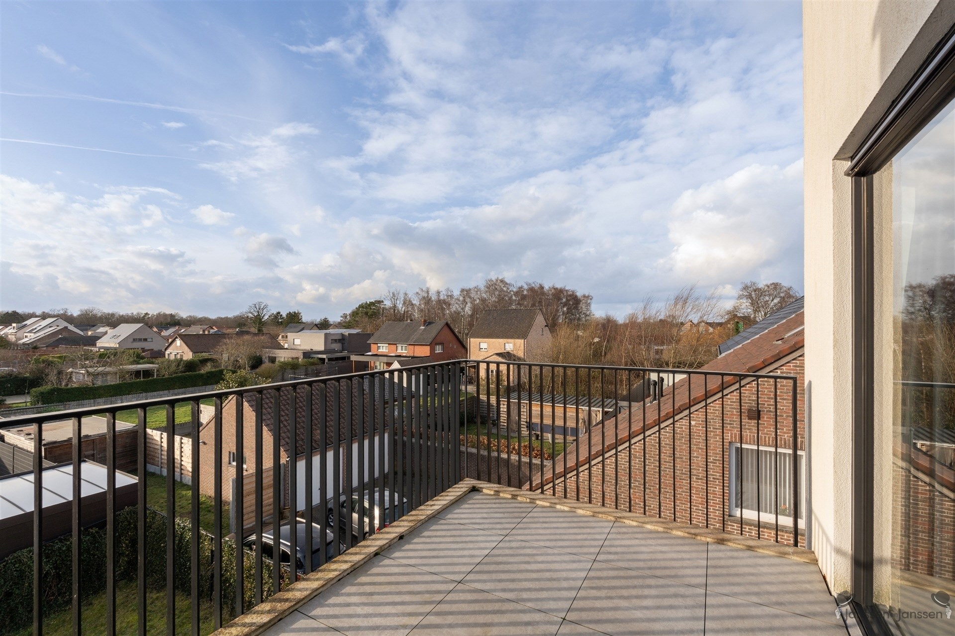 BEN appartement (2de verd.) met zonnepanelen, berging &amp; garage - foto 5