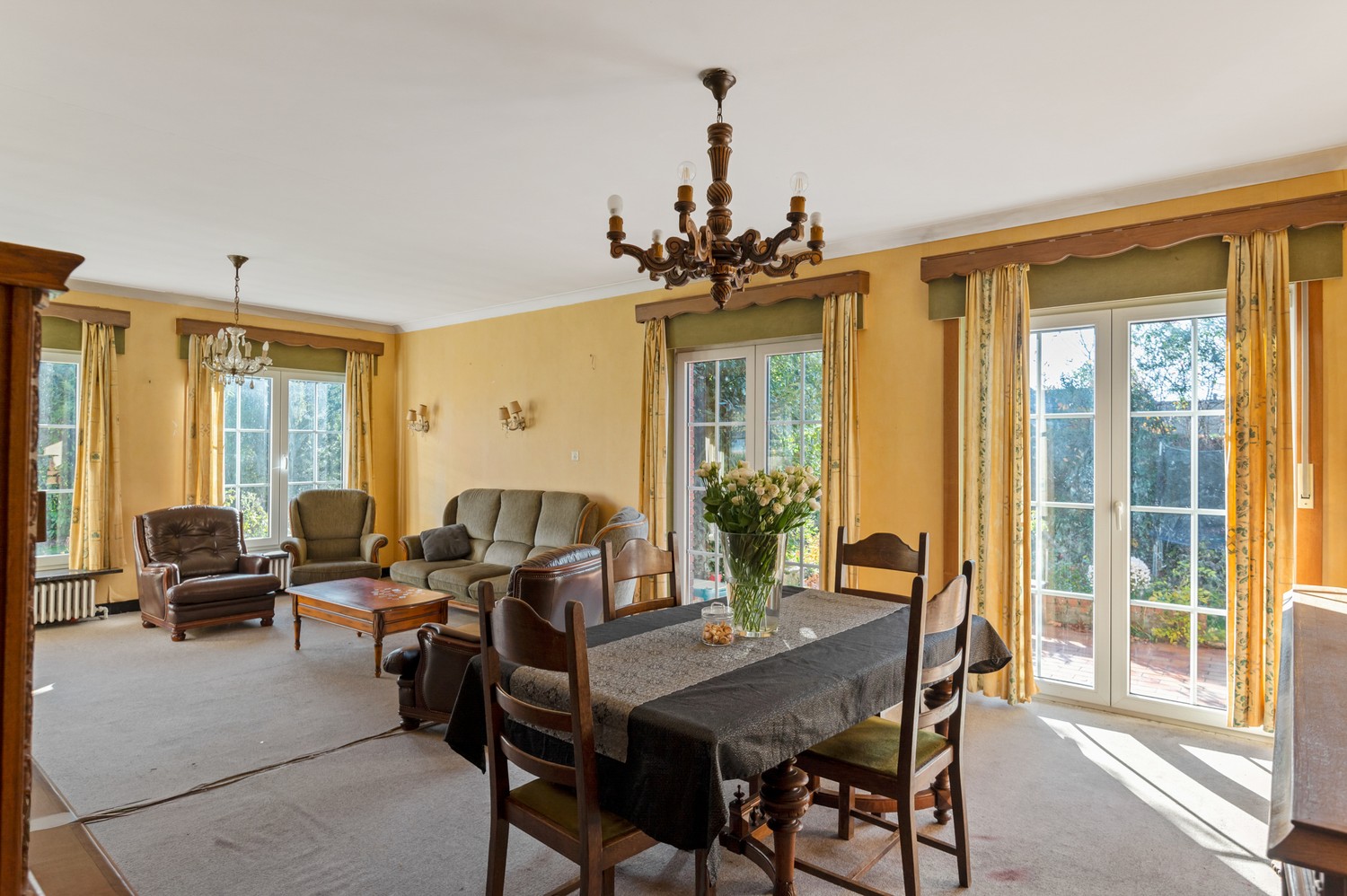Te renoveren villa met 5 slpkrs op een perceel van 3908 m² te Meise - foto 4