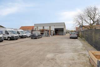 This property is being offered via Pre-sale. The listed price is an initial price. If you want to make an appointment or would like more information about this buying method, please contact Alessia De Camps file manager - alessia.de.camps@dewaele.com - 09 245 35 35!This warehouse with office for sale is located a stone's throw from the E34. Thanks to the immediate vicinity of the N49 entrances and exits, this location has excellent accessibility. Surfaces: - Plot: approx. 1894 m²- Warehouse: approx. 487 m²- Office: approx. 300 m²- Pavement: approx. 1,462 m²Specifications: - RUP Hardenne - business zone applies- Warehouse: not heated- Offices:1) Natural gas central heating via radiators 2) Heat pump (air-air)- Alarm system with motion sensors and cameras- Offices: D ventilation system- 2 charging stations; 4 charging points - 3 industrial sectional doors - PVC exterior carpentry - Polyconcrete floor/ceramic floorAvailability: By deed. Are you interested in this warehouse with office for sale in Moerbeke-Waas? Contact us at 09 245 35 35 for a visit. Register of measures: no