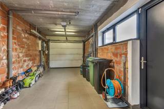 Voor meer info of een bezoek, bel 054 69 39 37 - UNIEKE AANBIEDING - Topo-Immo biedt met trots deze landelijk gelegen villa aan. Deze...