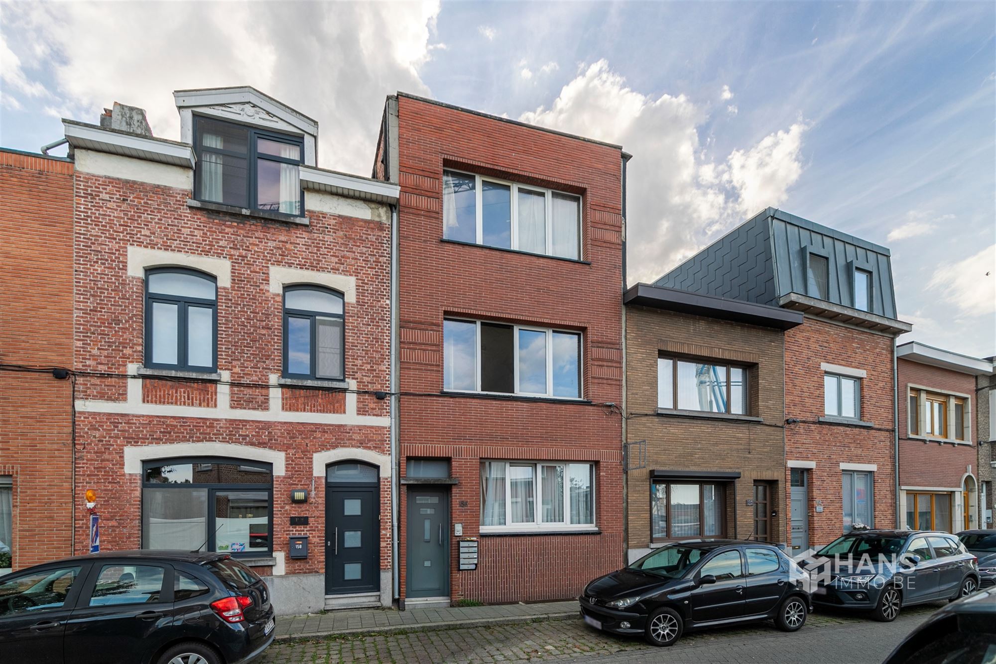 Opbrengsteigendom (200 m²) bestaande uit 4 wooneenheden in Deurne - foto 1