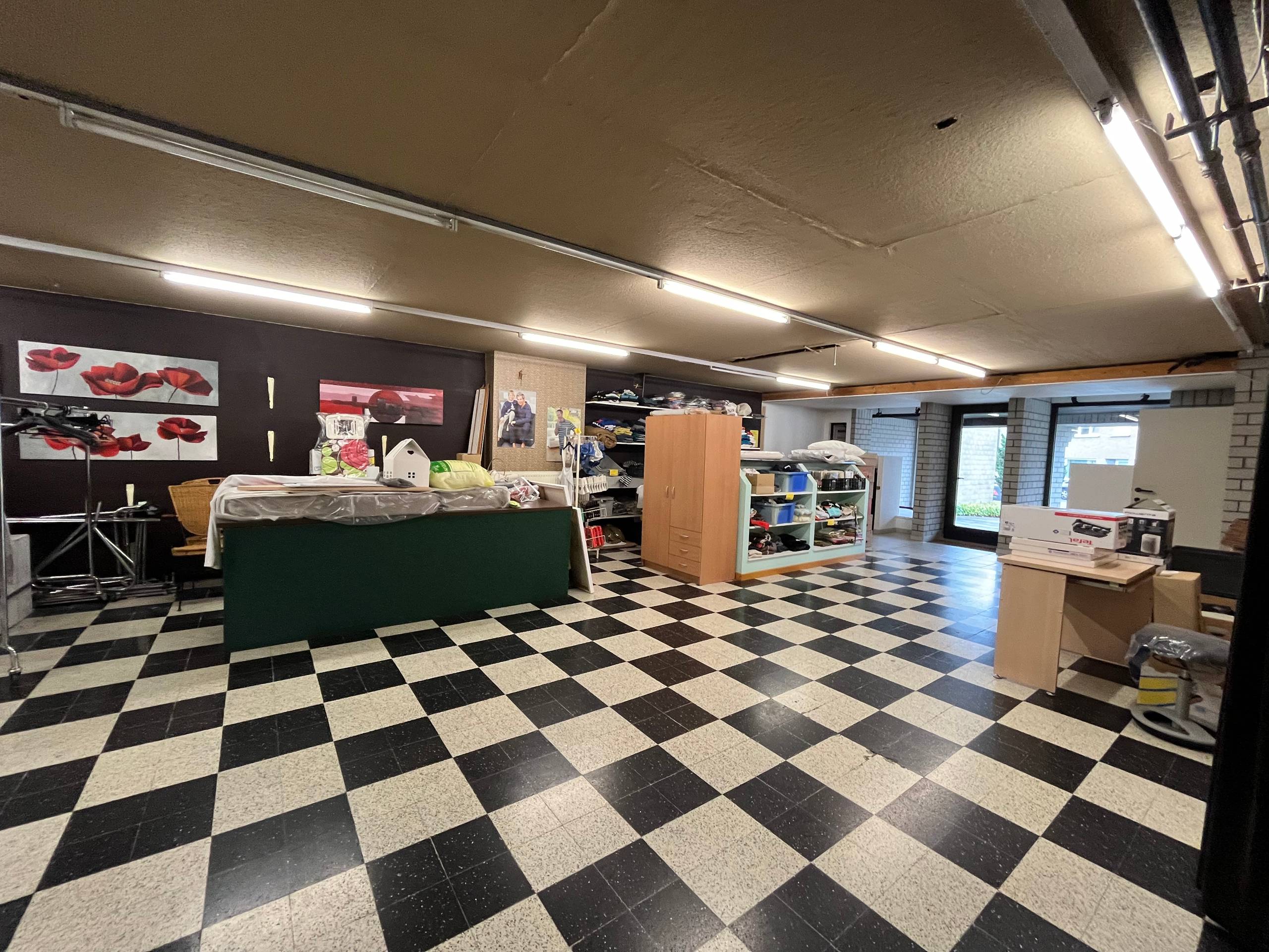 Handelspand van 220 m² met woonst te Moorsele - foto 3