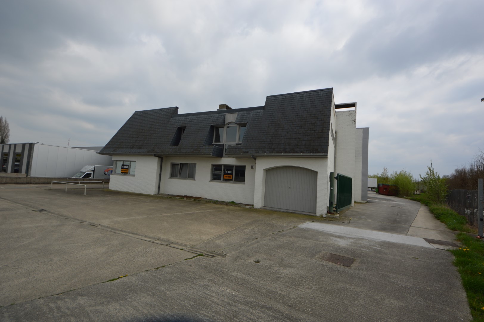 Magazijn van 470 m² in Erembodegem – onmiddellijk beschikbaar! - foto 5