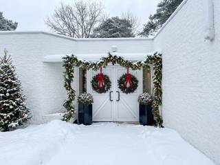 In de residentiële villawijk Grote Heide te Pelt bevindt zich deze charmante gelijkvloerse woning op een perceel van 2.471 m². Dankzij haar...