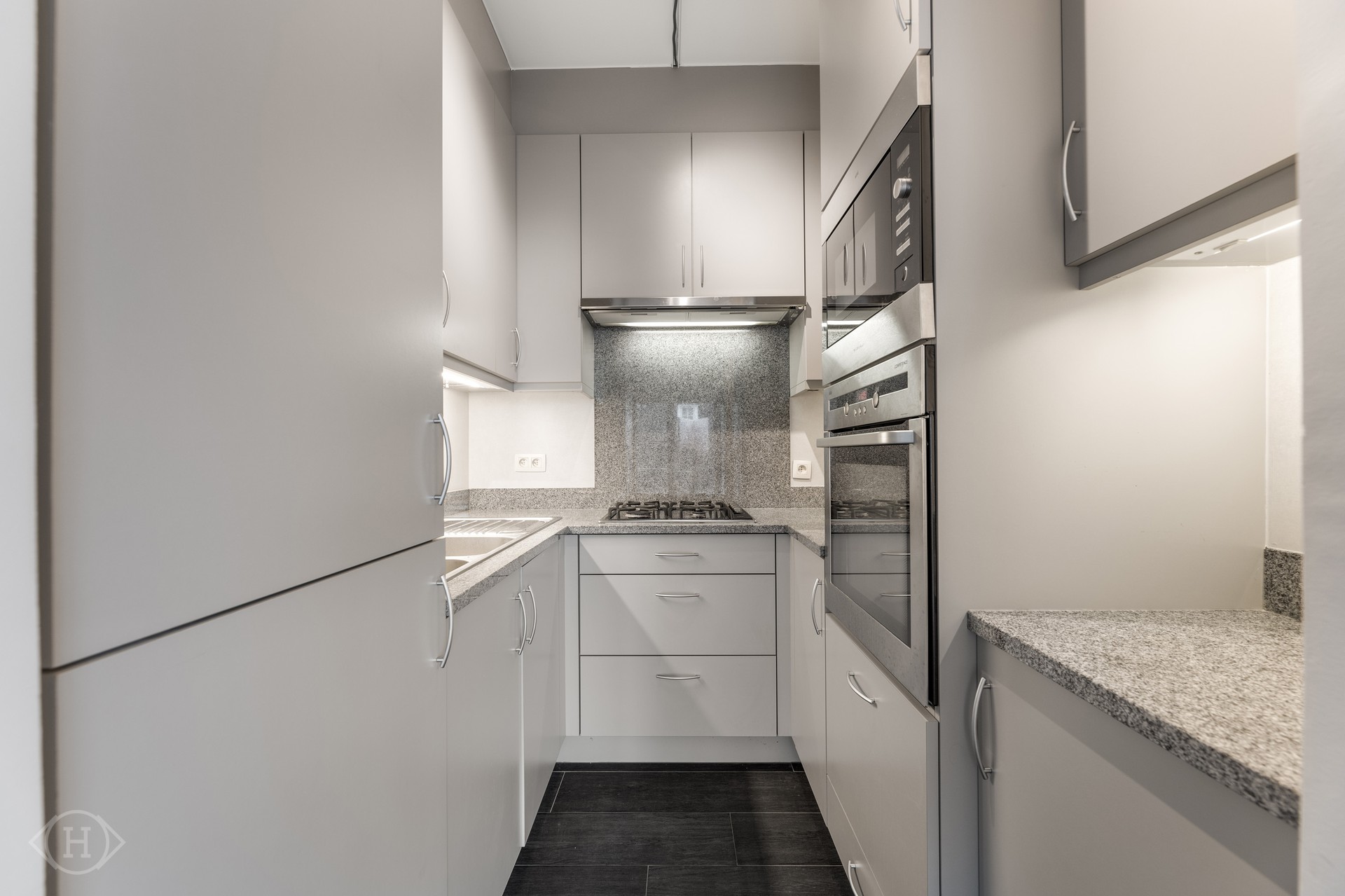 2-slaapkamerappartement met 2 terrassen op gunstige locatie - photo 4