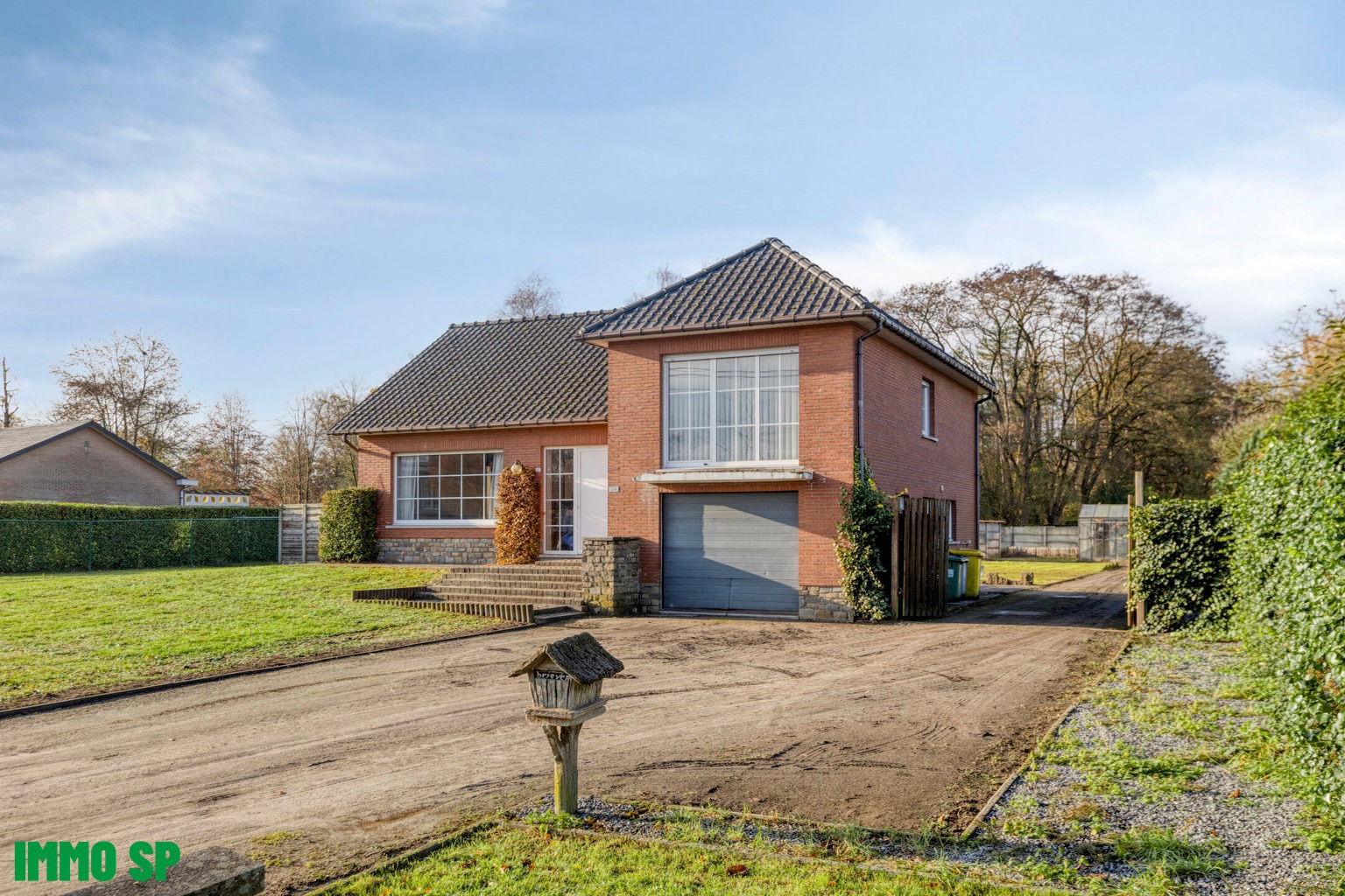 Prachtig gelegen gezinswoning op een riant perceel van 17A. - foto 2