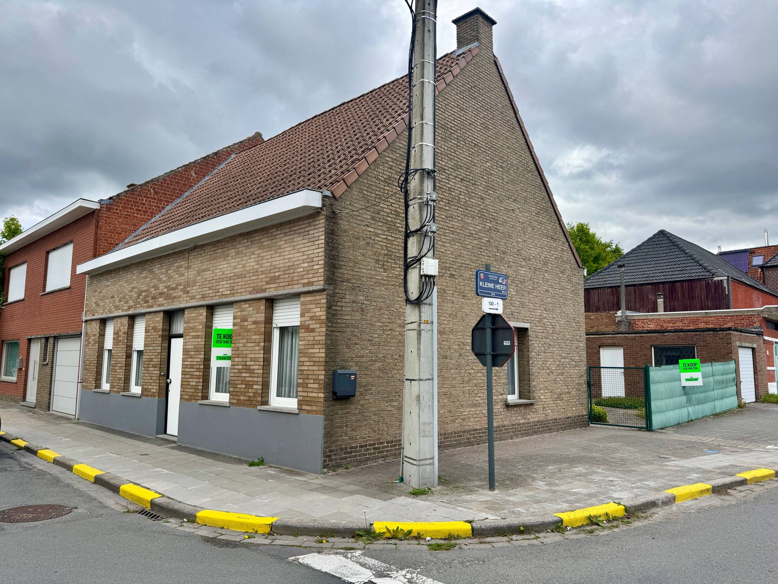 Te renoveren woning met garage en tuin op centrale ligging in Beveren-Leie - foto 2