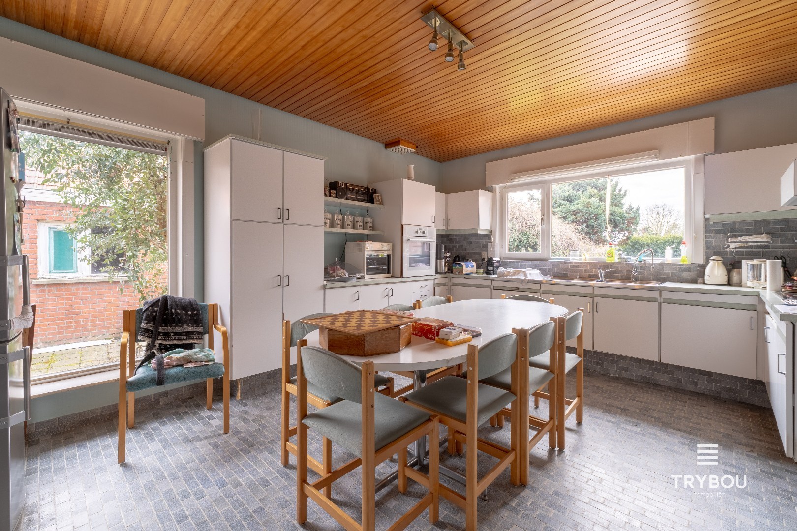 Ruime woning met winkelruimte, loods (optioneel) en garage - foto 5