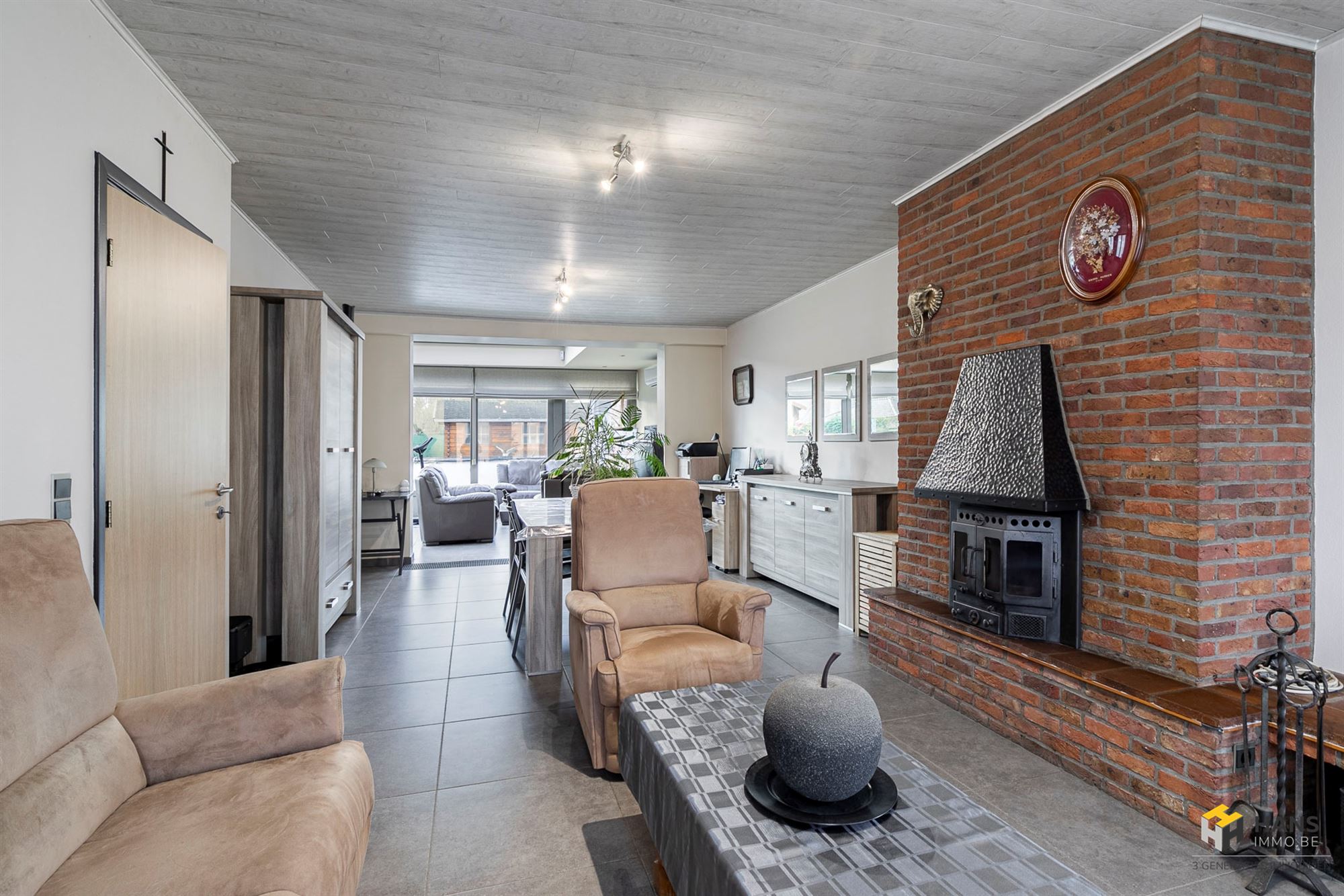 Instapklare laagbouwvilla (178 m²) met 4 slaapkamers, garage en tuin (335 m²) in Edegem. - foto 3