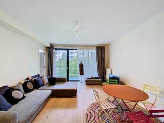 <p>UCCLE – In a quiet neighborhood, just a stone’s throw from Calevoet Station, in the “Les Hauts Prés” development, near the Lycée Français. Beautiful apartment with approximately 83 m² of living space located on the 1st floor. Entryway, separate toilet, laundry room, living room of approximately 29 m² with a south-facing terrace of approximately 12 m², fully equipped kitchen, study of approximately 8 m² with an adjoining shower room, bedroom of approximately 14 m² with an adjoining bathroom. Cellar C26. Available June 1, 2026. Energy Performance Rating: C* - Measurements provided for informational purposes only.</p>
<p></p>
<p>Estimated monthly maintenance fees: €90 (common areas)</p>
<p></p>
<p><u>On the 1st floor</u> - B5C12</p>
<ul>
<li>Toilet with sink</li>
<li>Laundry area</li>
<li>Living room of approx. 29 sq. m. (4.2 x 6.7) with a south-facing terrace of approx. 12 sq. m.</li>
<li>Fully equipped kitchen (oven, microwave, stovetop, range hood, fridge/freezer, dishwasher)</li>
<li>1 bedroom of approx. 14 sq. m. (3.3 x 4.2) with en-suite bathroom (bathtub, double sink) + utility room (dual-flow ventilation)</li>
<li>1 children’s room or office of approx. 8 sq. m. (2 x 4) with en-suite shower room (shower, sink) + access to the same terrace</li>
</ul>