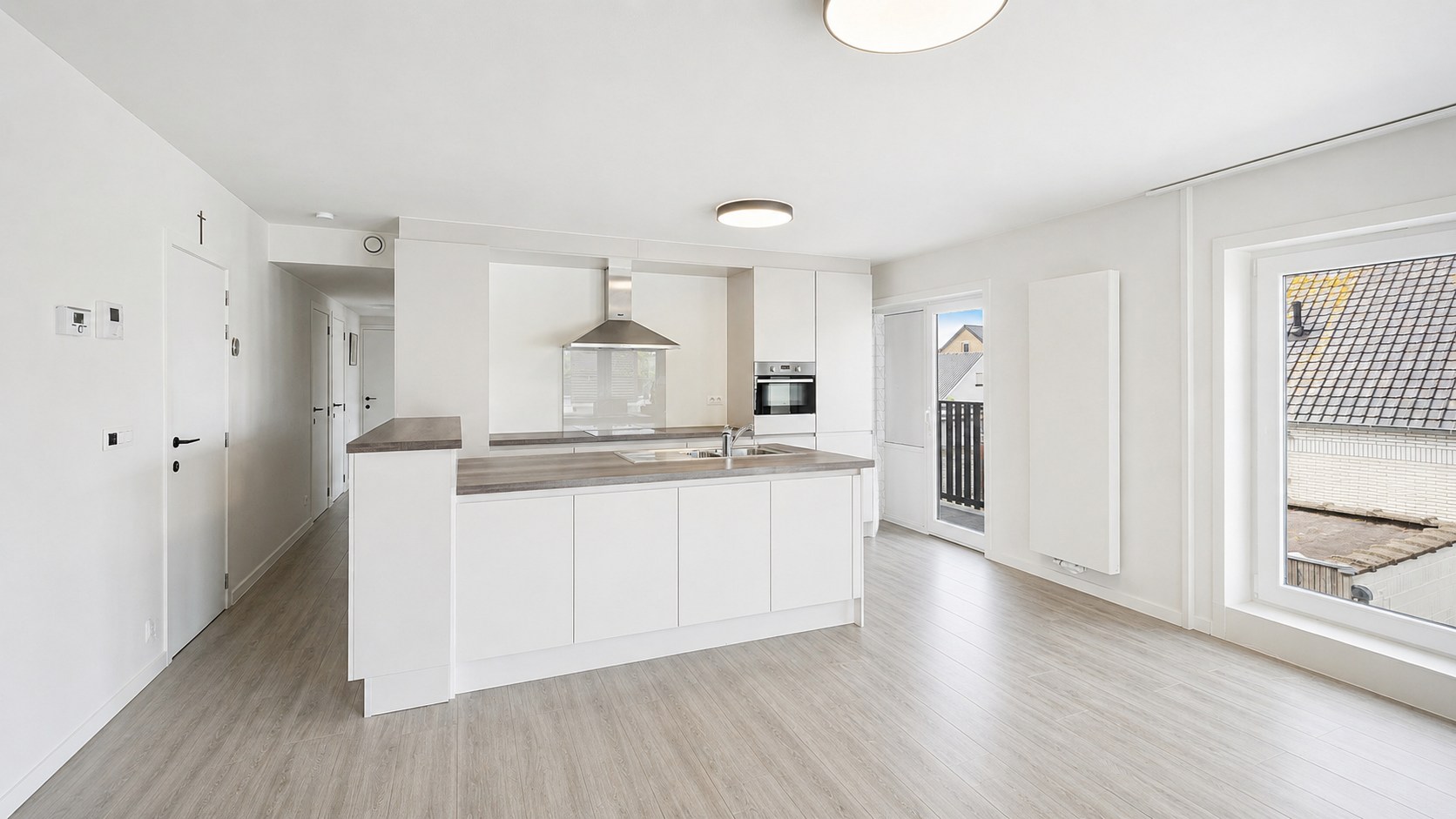 Gerenoveerd appartement met twee kamers en open zichten - foto 5