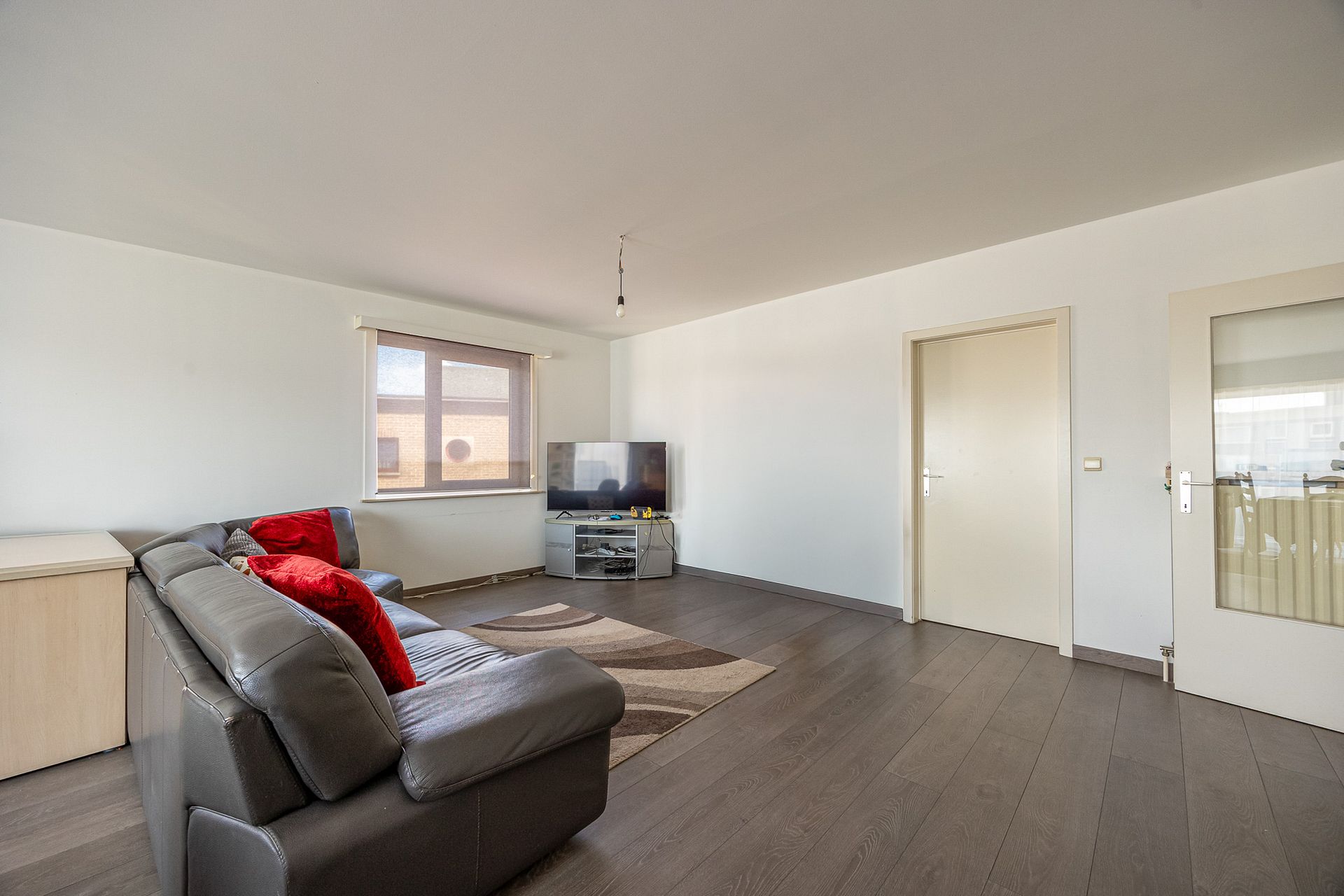 Ruim appartement met 3 slaapkamers en terras in Merksem - foto 3