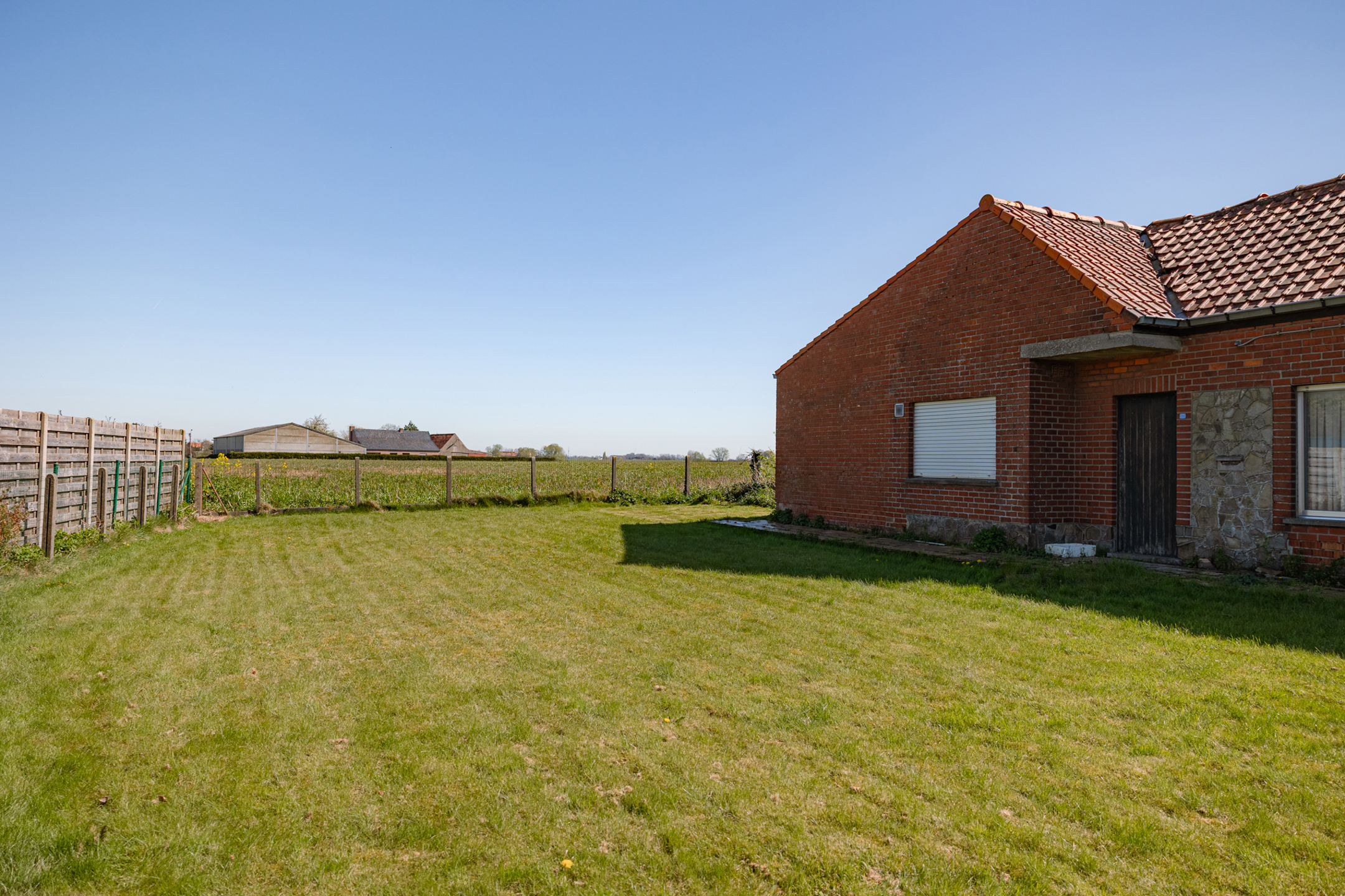 Te renoveren hoeve op ruim perceel te Lichtervelde - foto 5