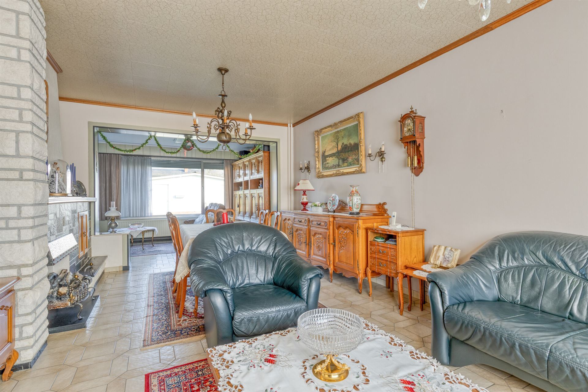 Halfopen bebouwing met 3 slaapkamers, leuke tuin en garage - foto 2