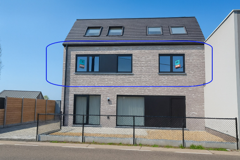 Luxueus 3-slaapkamer appartement te koop met terras van 40m² - photo 1