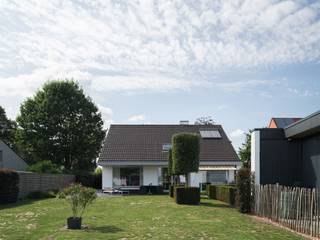 Deze instapklare villa ligt op een zuidgericht perceel van 1.214 m² met uitzicht op achterliggende weilanden. De woning werd gebouwd in 1980,...