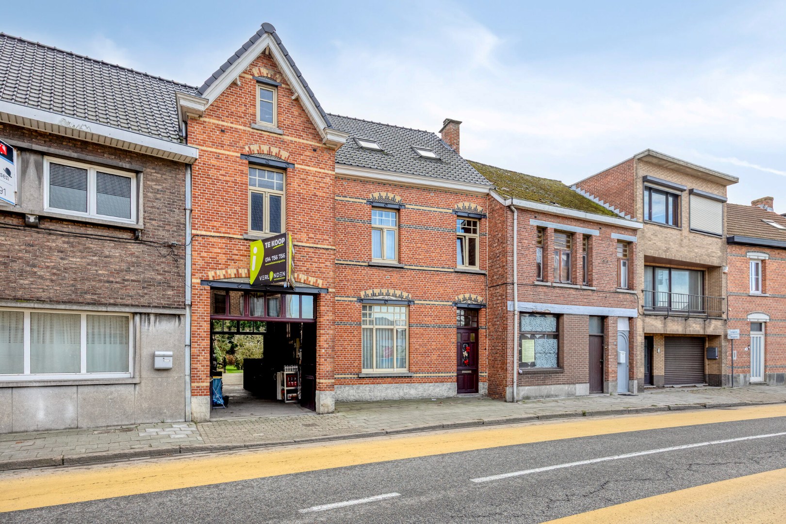 Ruime, instapklare woning met prachtig karakter en unieke tuin (29a40ca) ! - foto 3