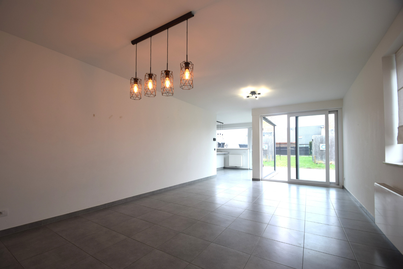 Maison à louer à Ypres avec 3 chambres - photo 2