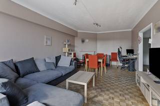 Dit appartement is centraal gelegen in Strombeek, een bruisende gemeente met alle voorzieningen binnen handbereik. U vindt winkels, restaurants...