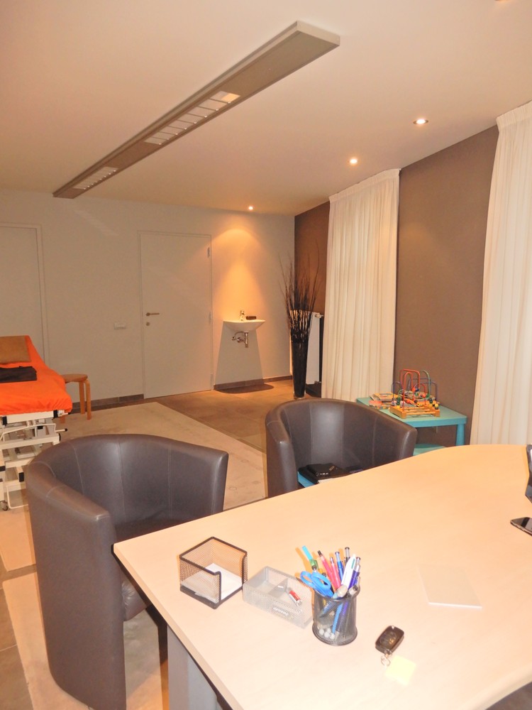 Commercial for rent in Meulebeke - photo 4