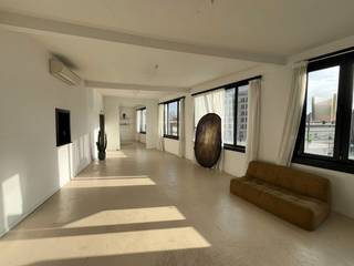 De Ijzerlaan in Antwerpen is een belangrijke verkeersas die de noordelijke en oostelijke delen van de stad verbindt. Deze straat heeft een...