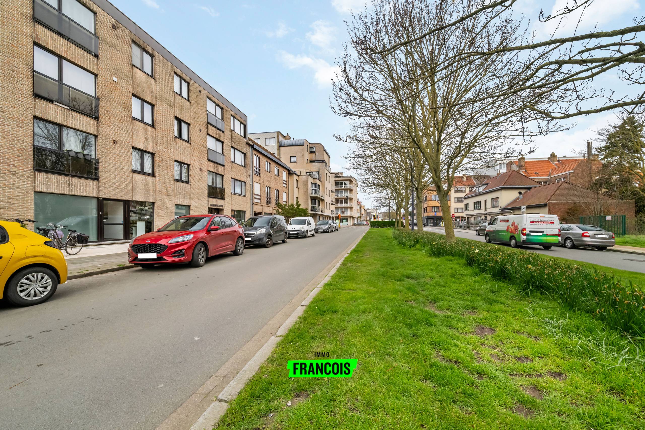 Instapklaar appartement met ruim terras en open zicht te Mariakerke, Oostende. - foto 1