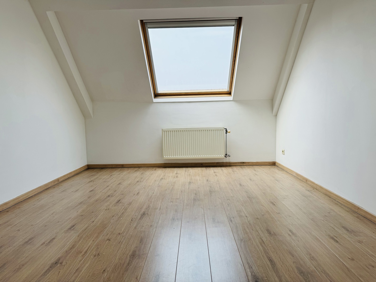 Lichtrijk appartement met 3 slaapkamers in centrum Temse. - foto 5