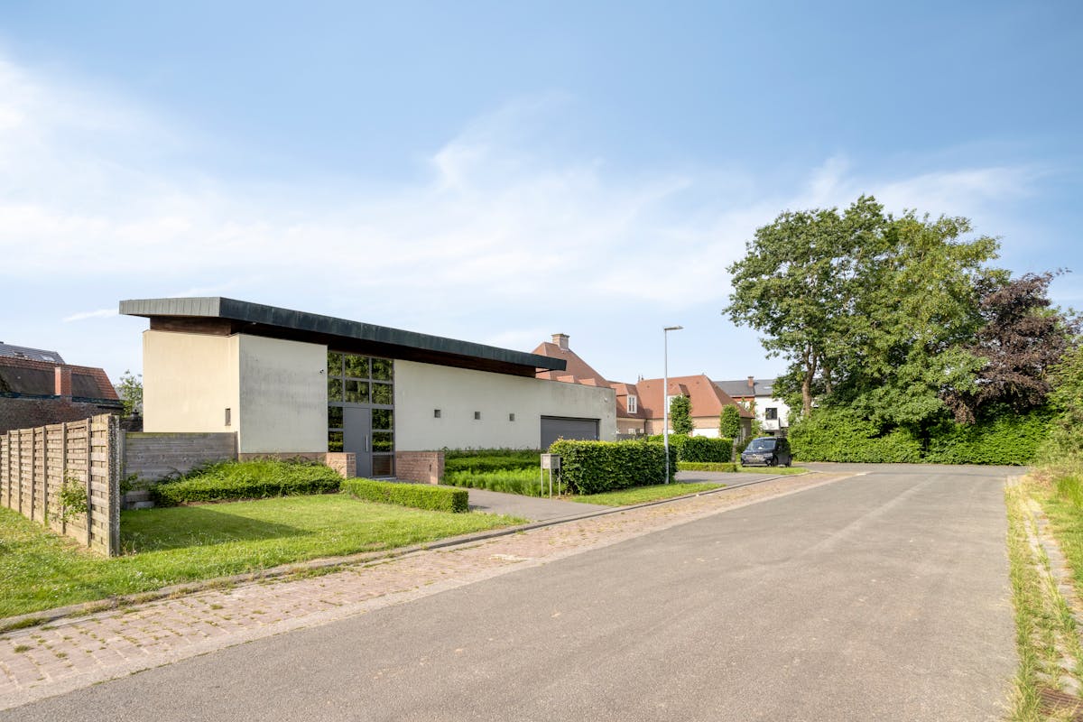 Ruime villa met 4 slaapkamers op 988 m² - foto 3