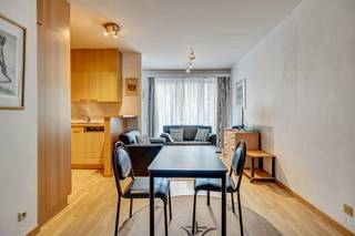 In het hart van Brussel, aan de Keizerslaan, stellen wij u dit appartement van 45 m² voor dat enkel nog op zijn nieuwe bewoner wacht. Gelegen op...