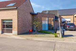 Drieslinter: Instapklare woning te koopBent u op zoek naar een energiezuinige en instapklare woning, vlakbij supermarkten, scholen, parken en andere...