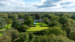 Brasschaat, in een van de meest gegeerde wijken van Brasschaat.Een wandeling naar het centrum, een meer dan aangename woonomgeving met een groen...