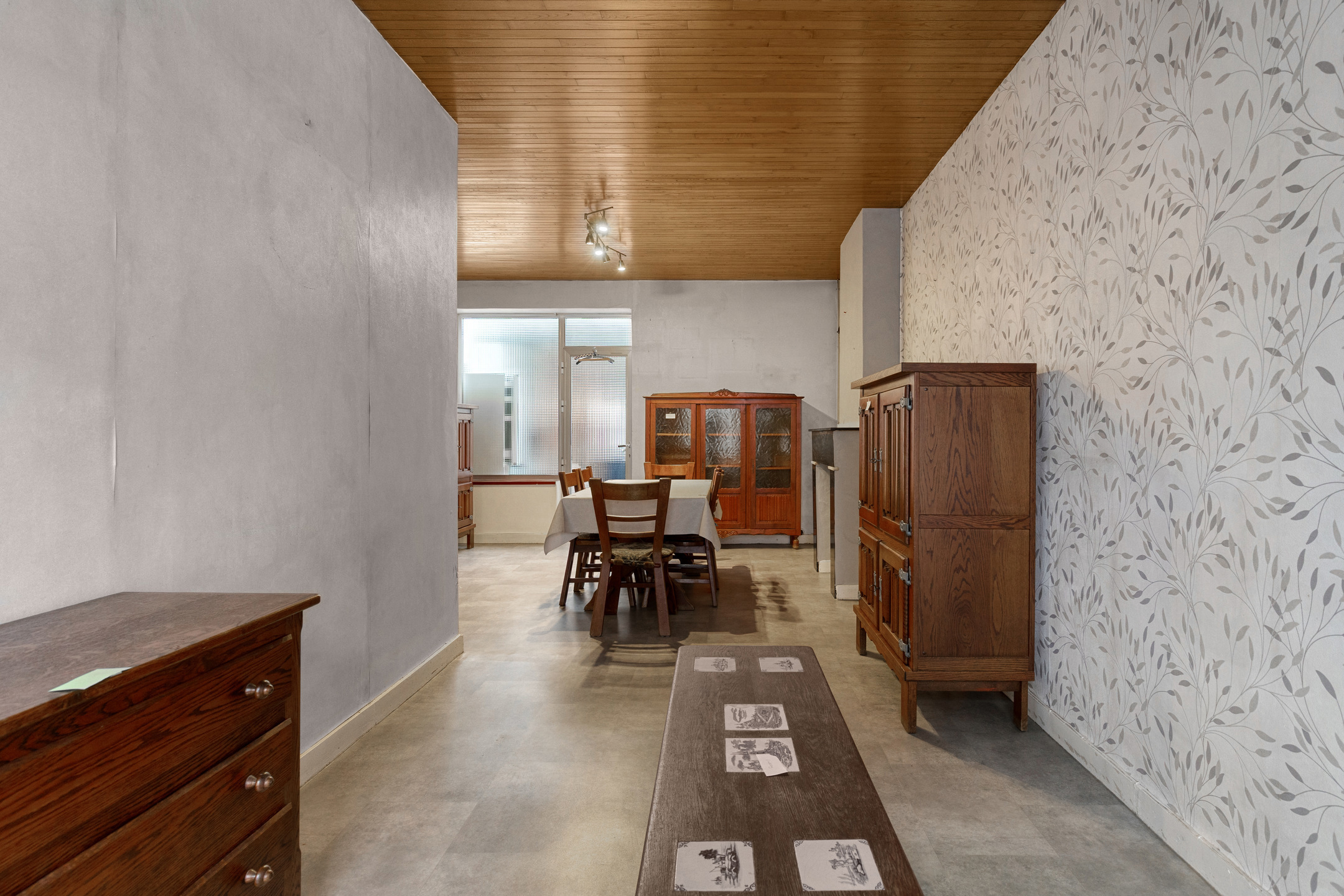 Te renoveren ééngezinswoning met garage.  - foto 3