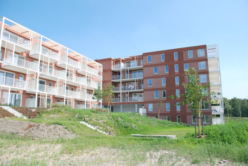 Instapklaar recent &amp; energiezuinig apartement op 3deV met 2 SLK, ruime berging, W-gericht terras &amp; ondergrondse autostaanplaats - foto 1