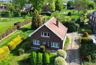 Op zoek naar een renovatiekans op een prachtig perceel met eindeloos potentieel? Deze goed onderhouden woning in Haacht, gelegen op een ruime...