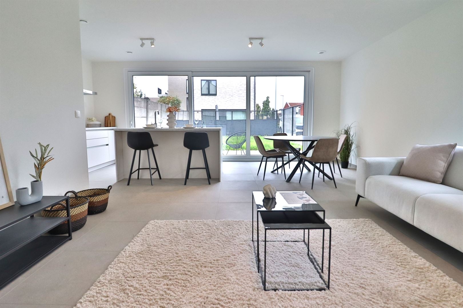Leuke nieuwbouwwoning met tuin en uitweg - foto 4