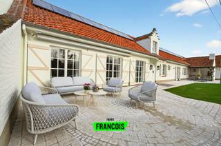 Ontdek The Treehouse Gistel, een bijzonder en ruim vakantiehuis dat meer is dan alleen een verblijf – het is een plek waar families...