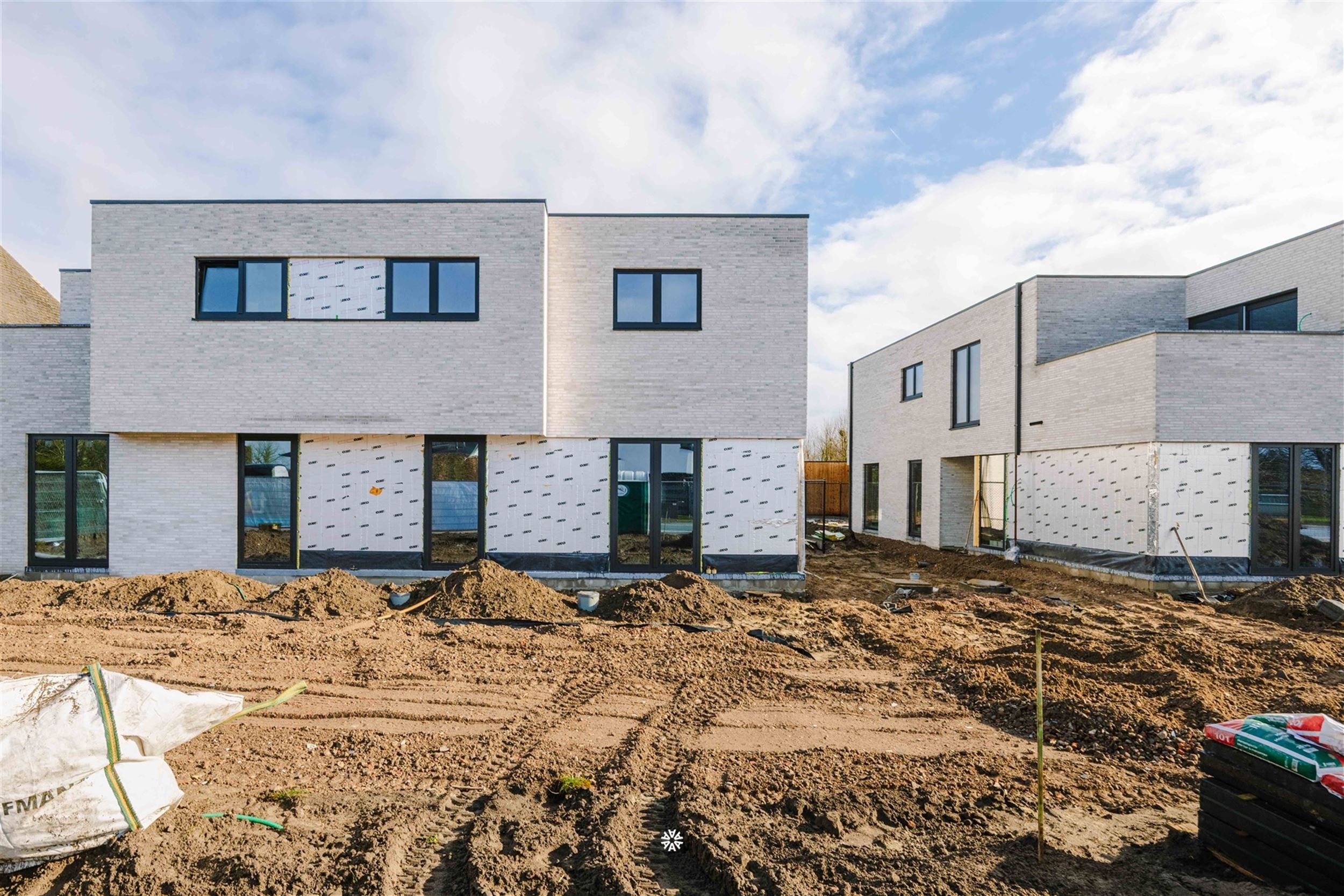 Spacieux appartement au rez-de-chaussée avec 2 chambres et un jardin ensoleillé - photo 4
