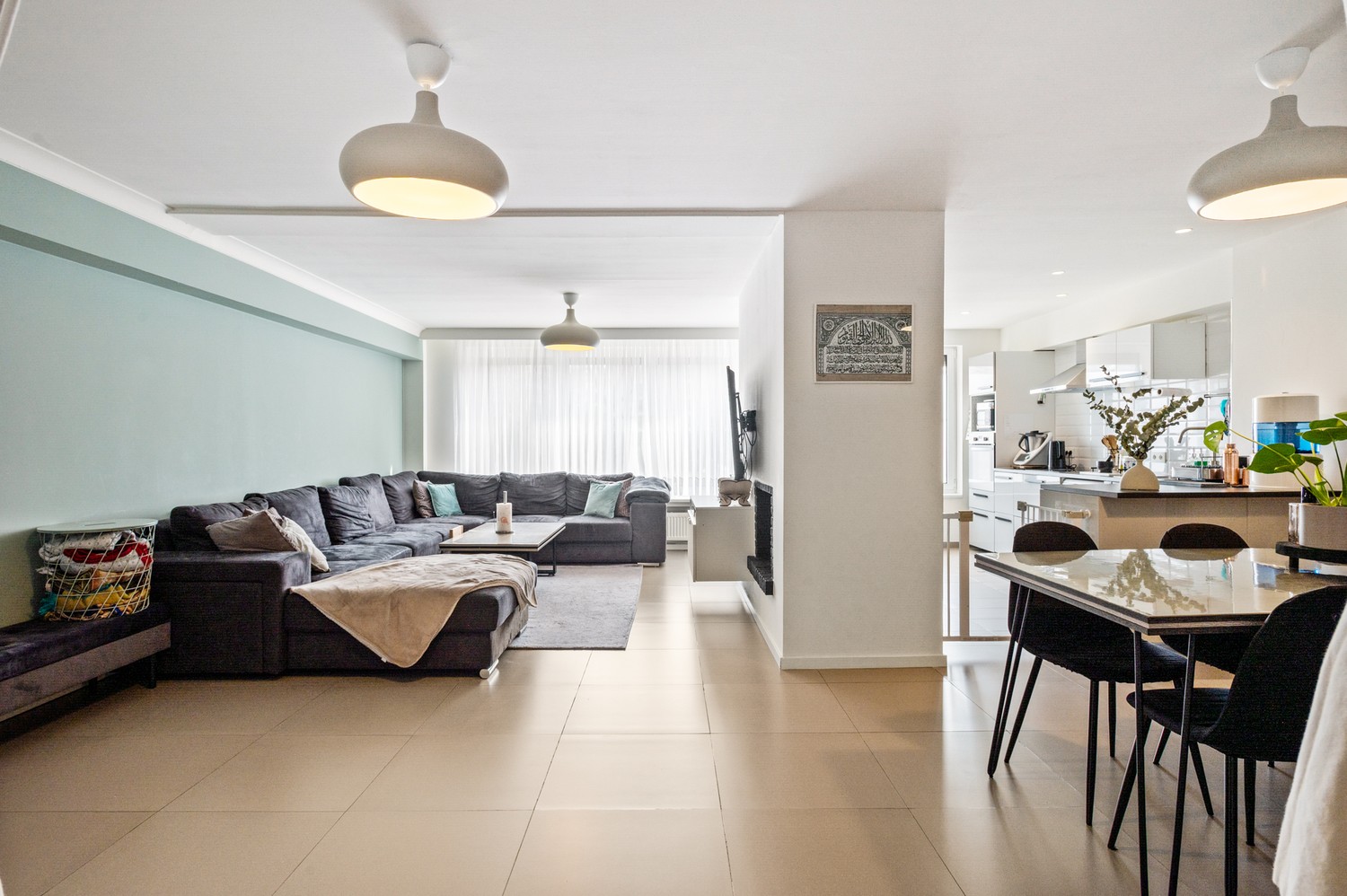 Gerenoveerd appartement met 2 slaapkamers te Deurne! - foto 2