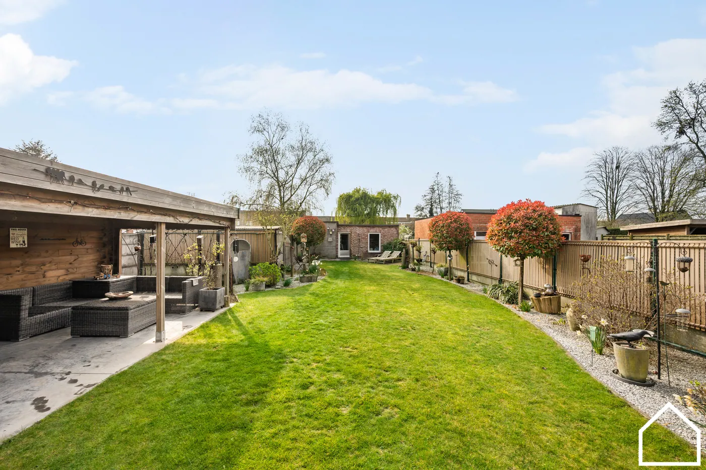 GROTE WONING OP 536M² MET 4SLPKS (6 MOGELIJK), 2BADKAMERS, GARAGE EN ZUIDGERICHTE TUIN - foto 3