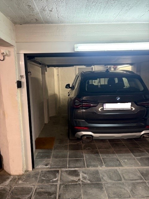 Gesloten garagebox in ondergornds complex - mét elektriciteit en verlichting - foto 1