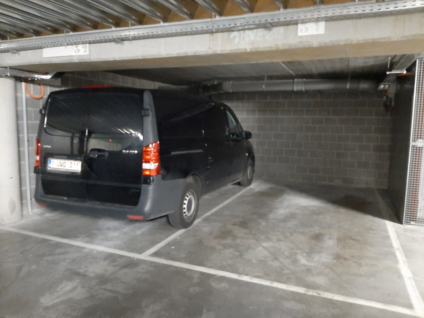 Ondergrondse garagebox + autostaanplaatsen te huur Kokkelbeekstraat-Hendrik Heymanplein! - foto 2