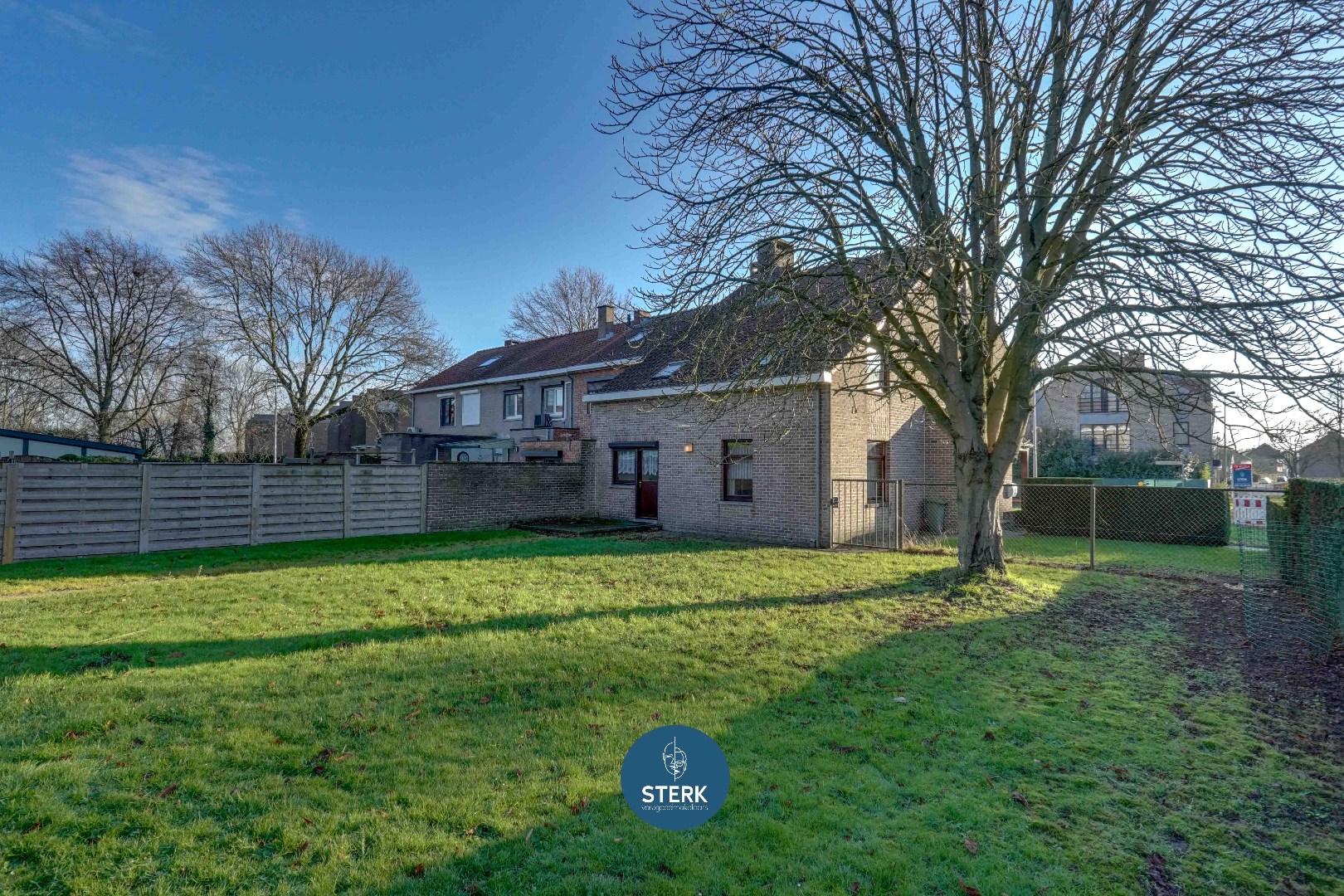 OP TE KNAPPEN GEZINSWONING MET VEEL POTENTIEEL NABIJ MAASTRICHT ! - foto 3